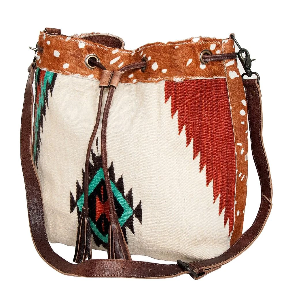 American Darling Saddle Blanket Bag With Hair On Hide Trim 3 American Darling Saddle Blanket Bag With Hair On Hide Trim